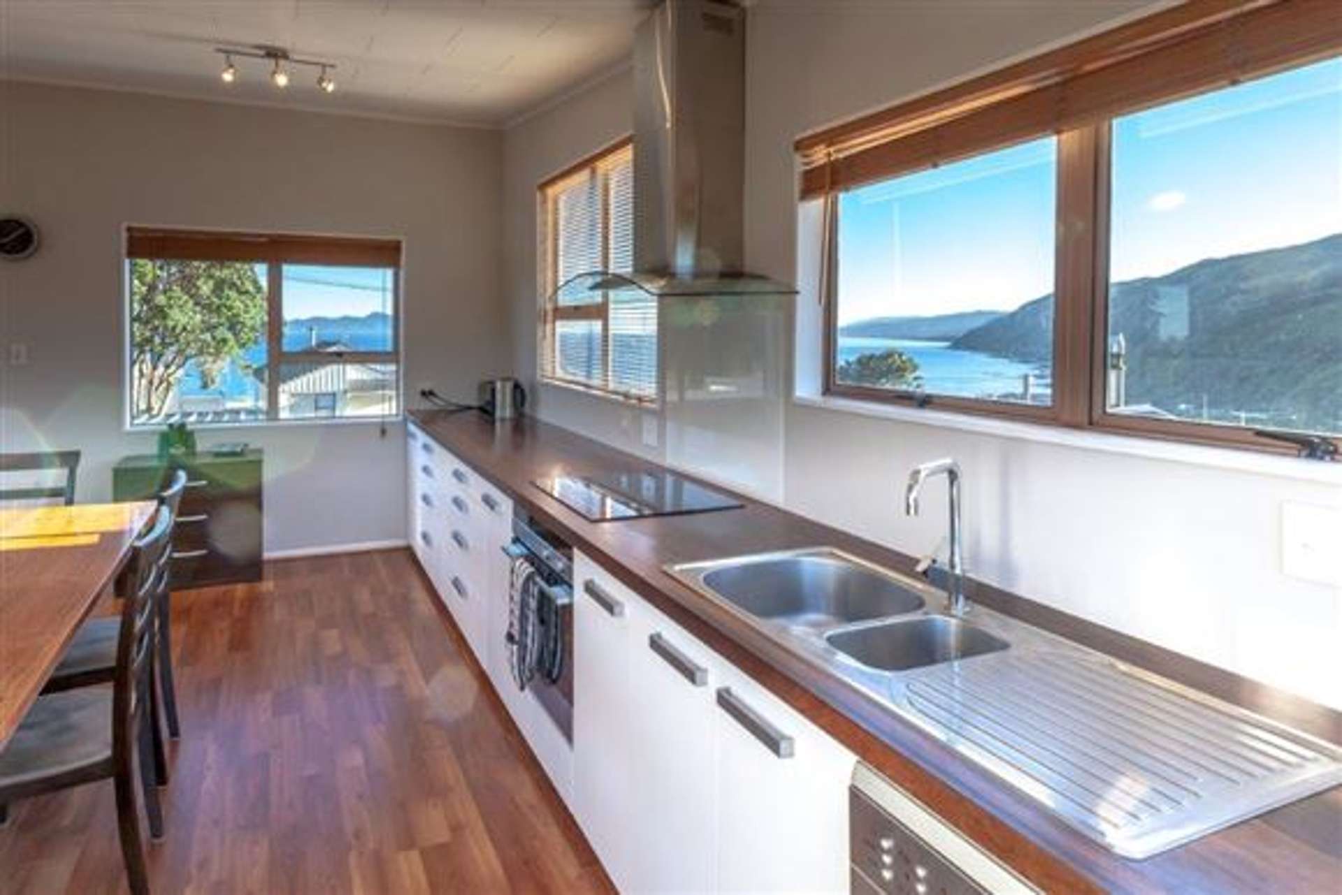 18 Haunui Road Pukerua Bay_0