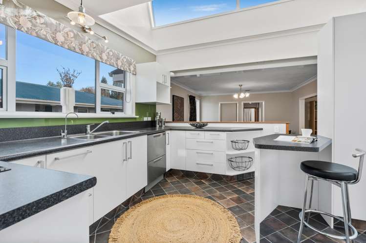 26 Stephen Street Halfway Bush_6