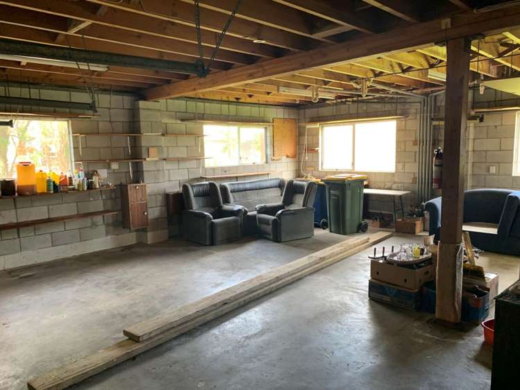 272 Royal Road Massey_10