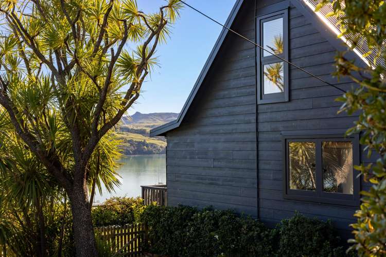 217 Beach Road Akaroa_6