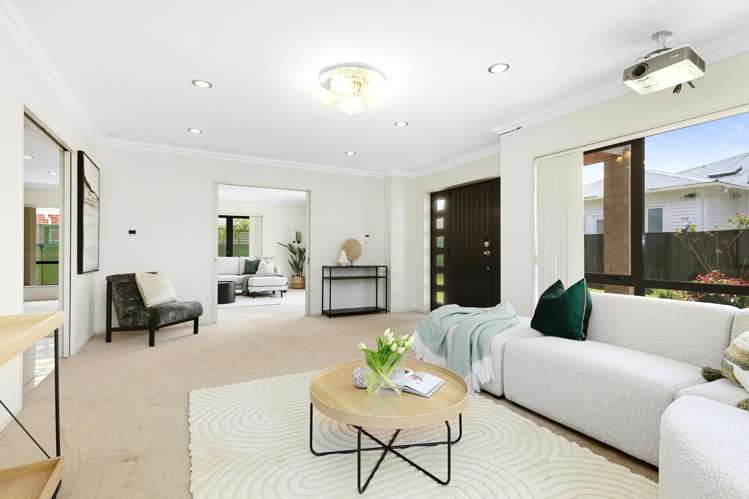 11A Wai-iti Crescent Woburn_5