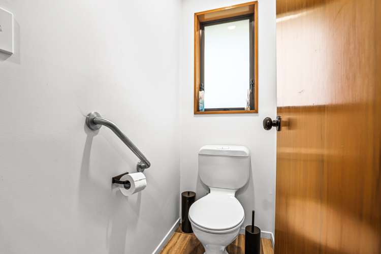 2/30 Jennifer Street Bryndwr_7