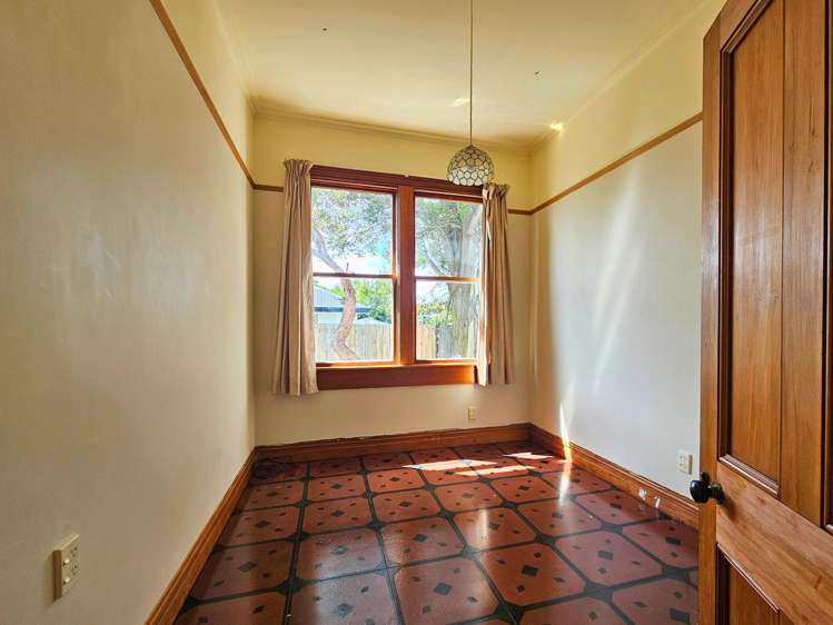 7 Dillons Point Road Islington_13