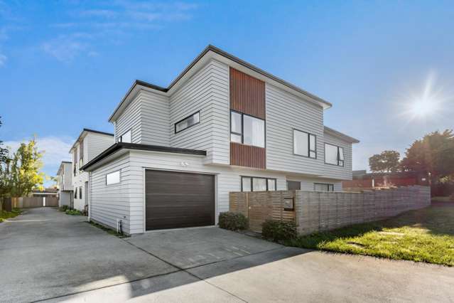 STYLISH, SPACIOUS & STANDALONE