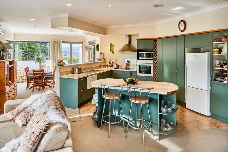 28 Saint Ives Drive Camborne_5