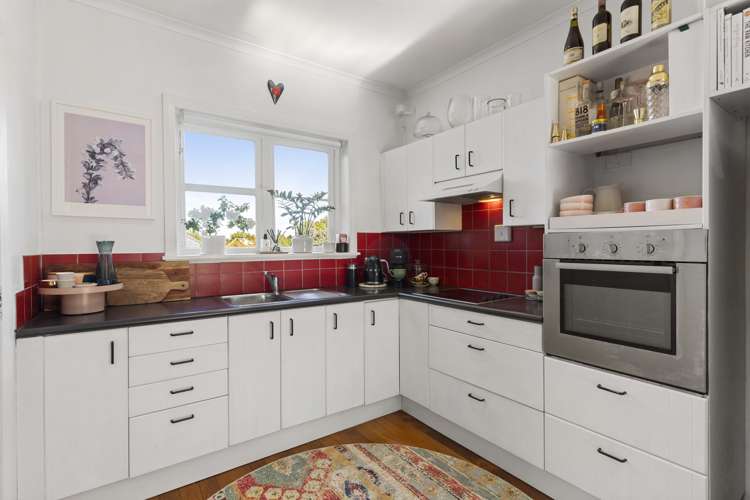 261 Lake Road Belmont_8