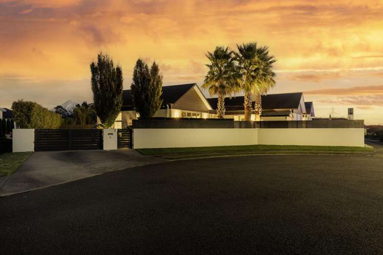 5 Tupuhi Place Highlands Park_44