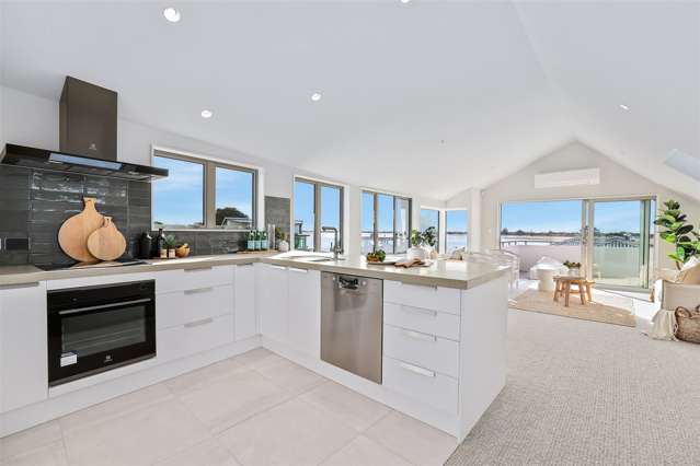 1/115 Main Road Redcliffs_4