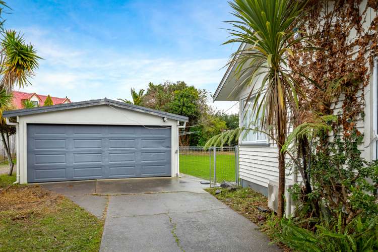 11a Lucinda Place Glen Eden_16