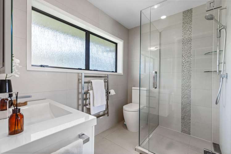 175 Oaia Road Muriwai Beach_25