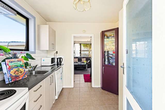 2/628 Cashel Street Linwood_3