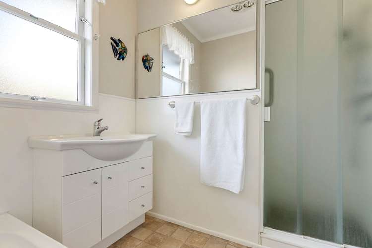 52 Edmund Street St Heliers_14