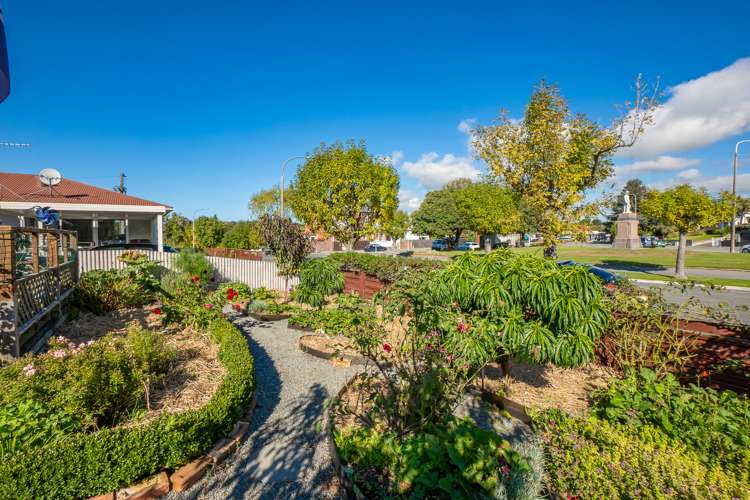 6 Memorial Avenue Parkside_18