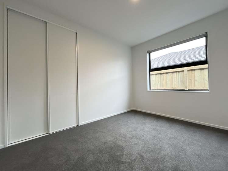 26 Accadia Drive 11103_7