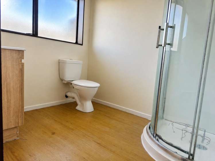 2/1 Lupton Road Manurewa_6