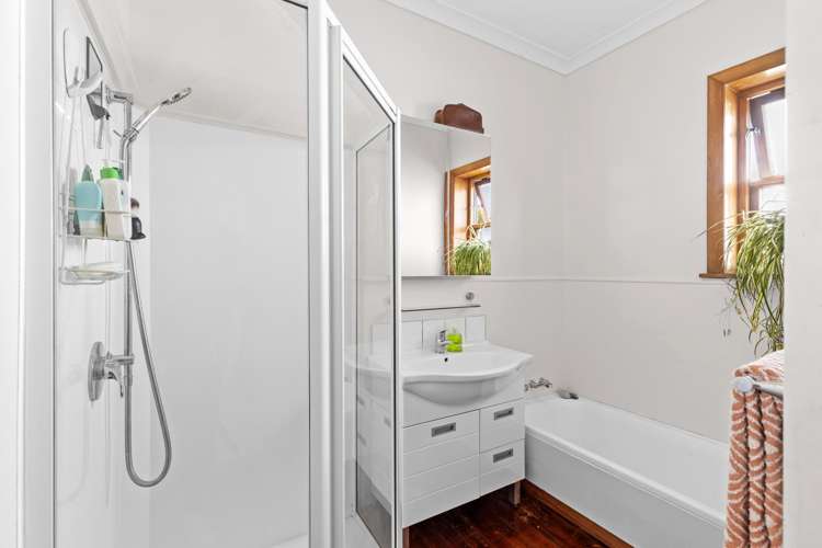 79 Savage Crescent West End_22