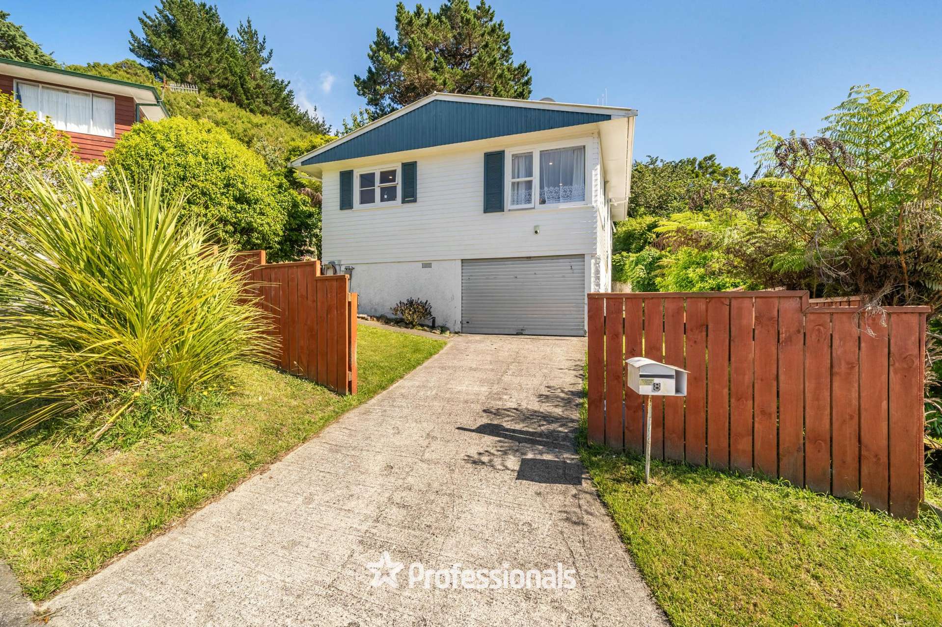 8 Harlow Grove Wainuiomata_0