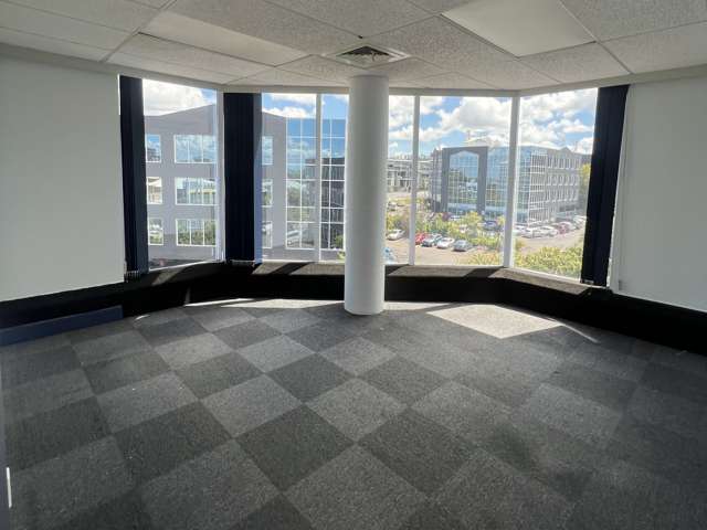 Level 3 Office Space - Ellerslie