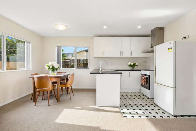 23 Desmond Place_5