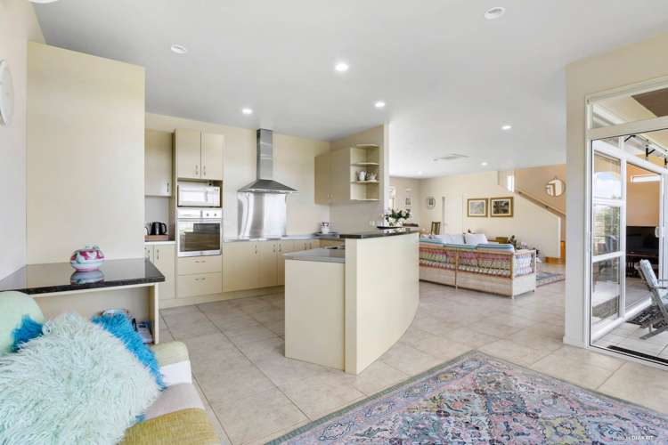 29 Beach Street Sandspit_11