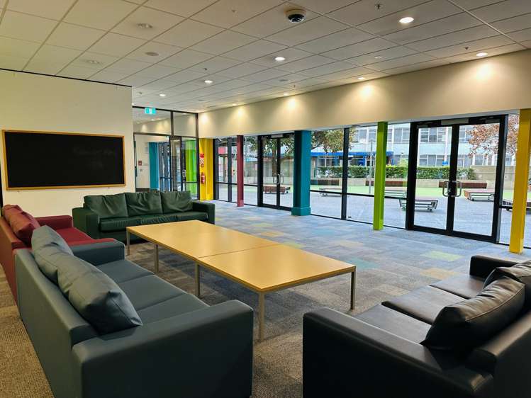 4H/8 Mount Street City Centre_5