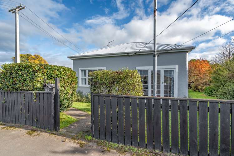 223 High Street North Carterton_21