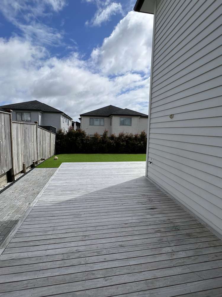 92 Ksenia Drive Flat Bush_27