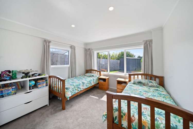 8 Lorna Place Brookfield_22