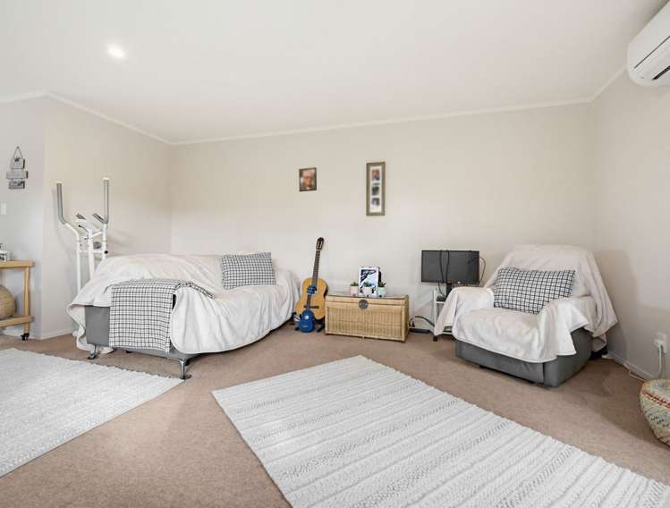 2/75 Moorhouse Street_3