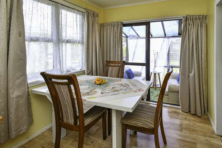 17 Matapouri Road Mangere Bridge_19