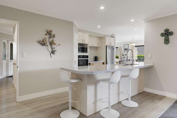 6 Downing Place Welcome Bay_8