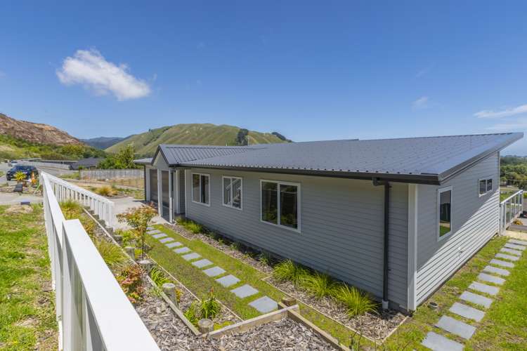 64 Kakariki Grove Waikanae_14