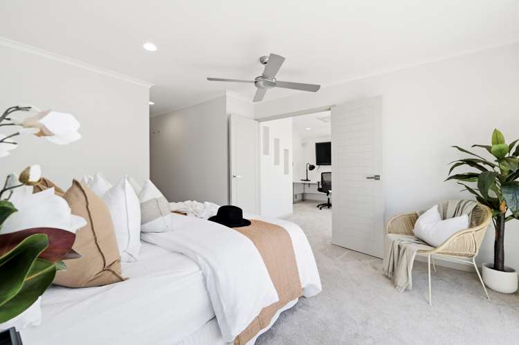 19 Beach Road Otumoetai_17