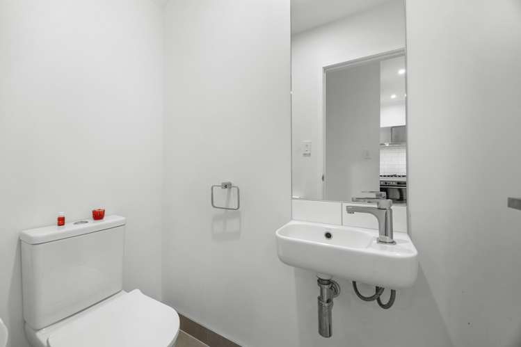 7 Pukewhero Rise Westgate_13