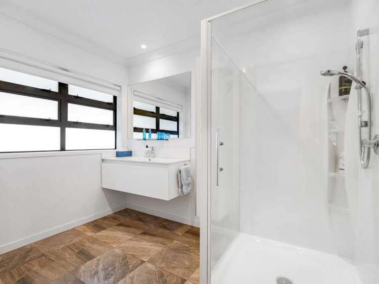 7 Waka Way Bellevue_21