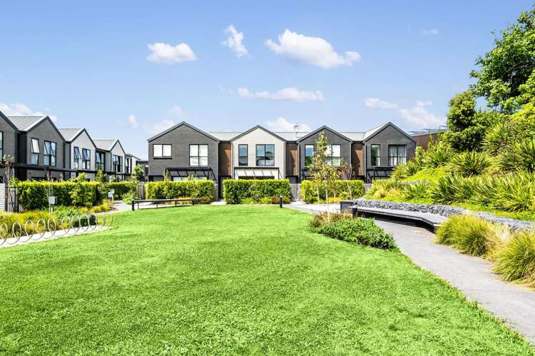 6 Kikorangi Lane Mount Wellington_25