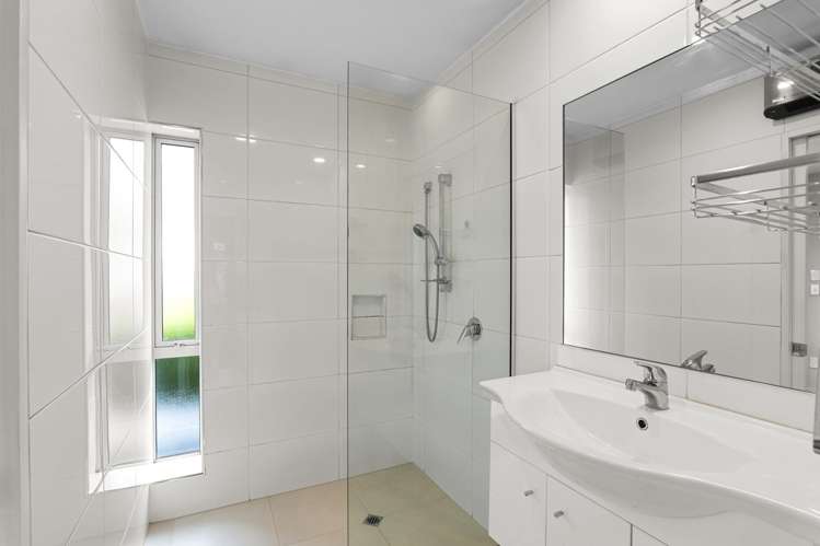 1/5 Kennedys Bush Road Halswell_8