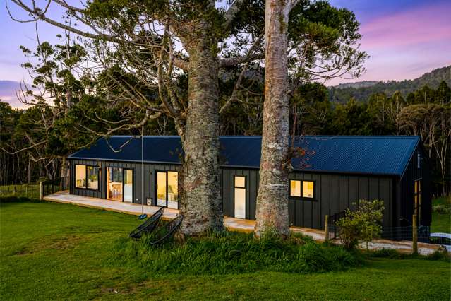 42a Upland Road Huia_1