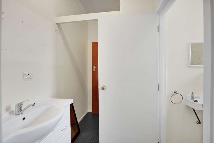 379 Broadway Stratford_10