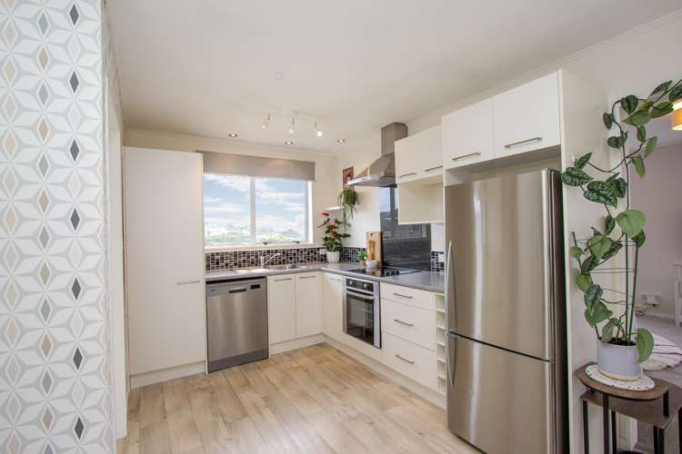 54 Dominica Crescent Grenada Village_9