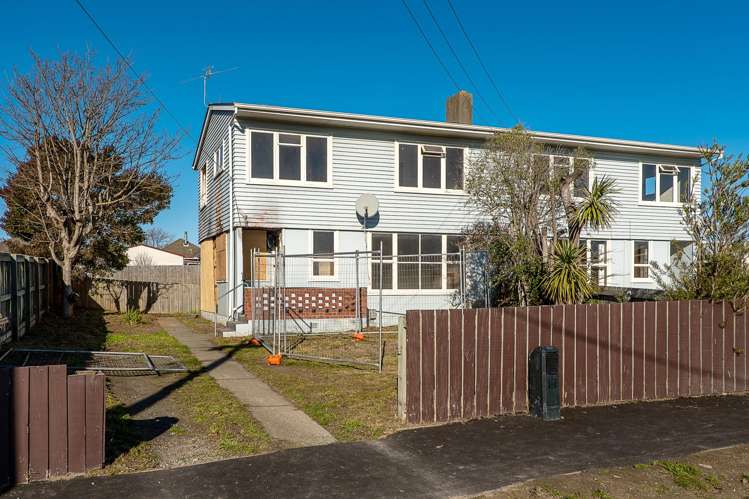 20 and 22 Bournemouth Crescent Aranui_14