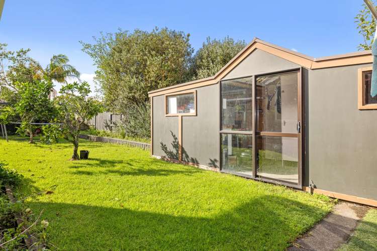 9 Jacinda Close Pyes Pa_17