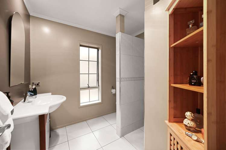 9 Roderick Place Rototuna_12