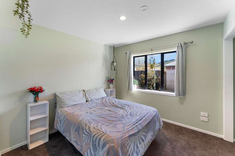 8 Mayer Crescent Wakefield_12