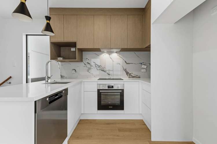 24 Vista Estate Boulevard_5