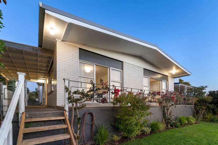 2/245 Jervois Road_0