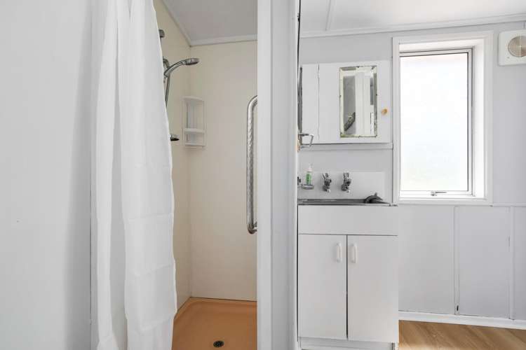 104A The Square Whangamata_12