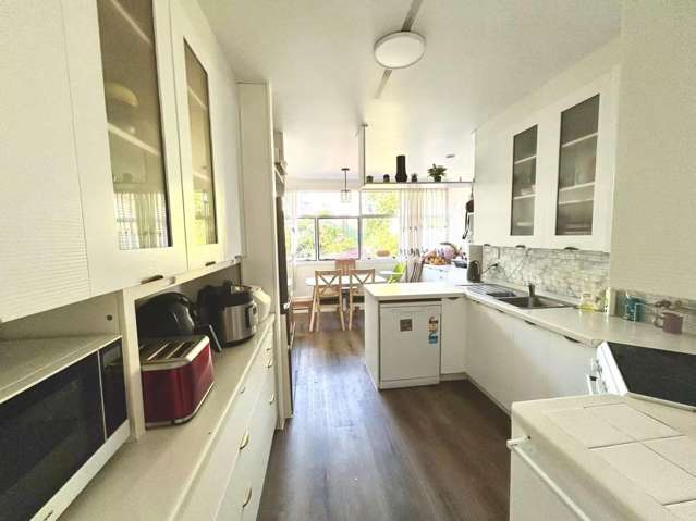 76 Onewa road Northcote Point_4