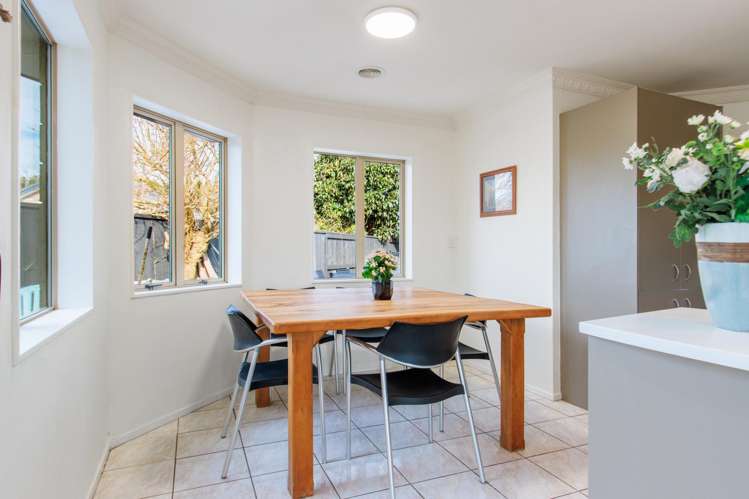 16 Palliser Drive Huntington_6