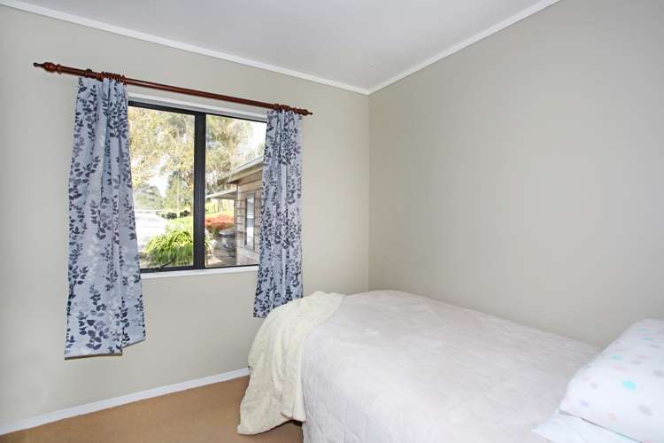 943 Glenbrook Road Glenbrook_12